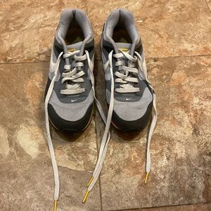 Nike Air Max - Livestrong